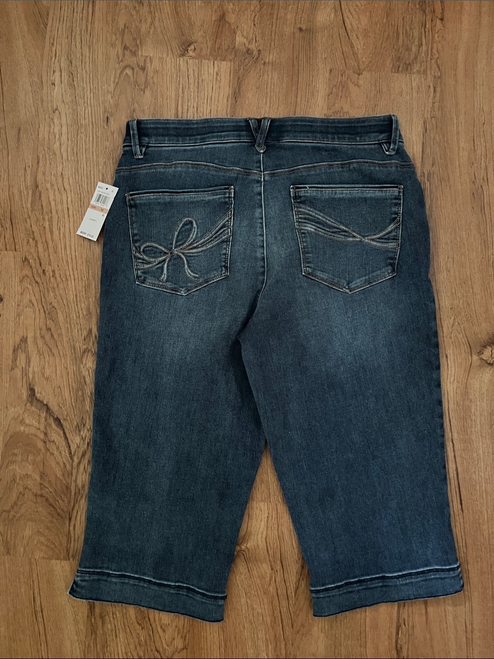 NWT Democracy Ab Solution 3D Embroidered Bow Skimmer Jeans - Picture 14 of 16